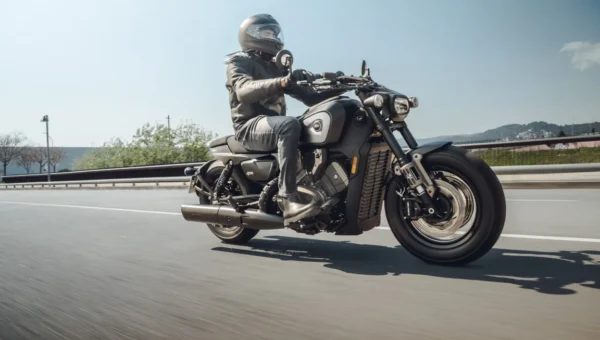 QJ Motor SRV 600V: a nova cruiser com motor V4, raridade no segmento