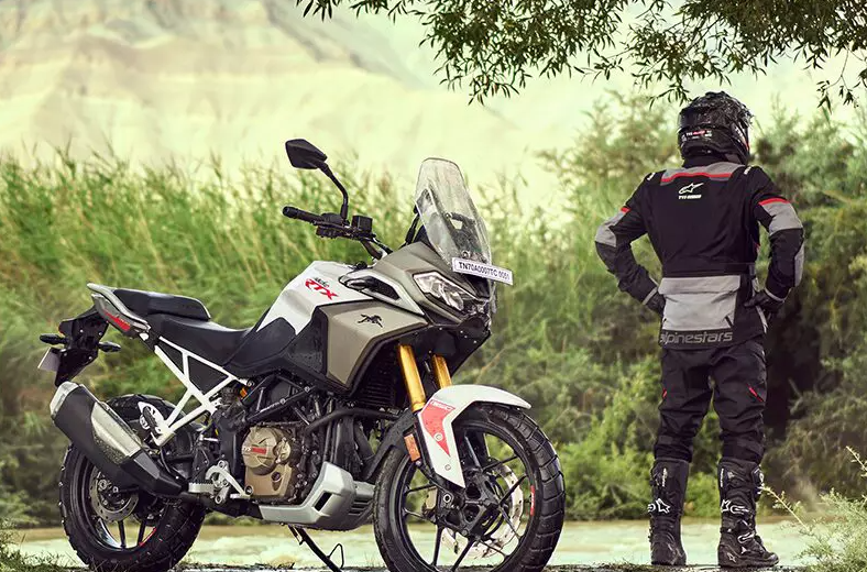TVS Apache RTX