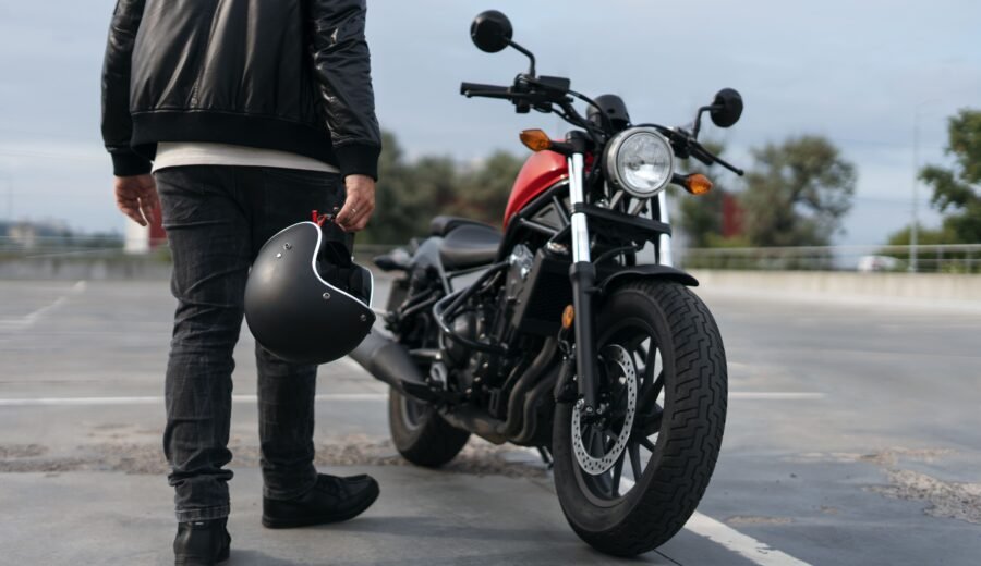 Motos Street no trânsito urbano