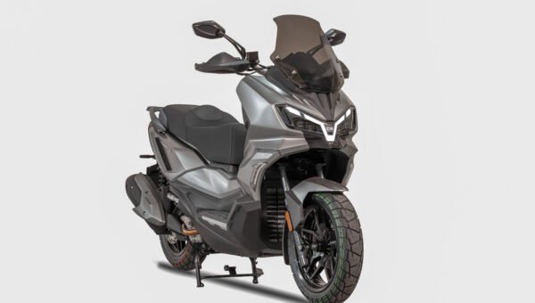 SYM ADXTG 300 chega por R$ 32.990 e amplia a linha de scooters adventure