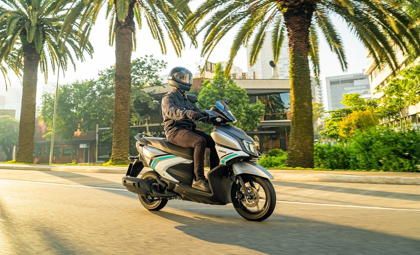 Motos eletrificadas: modelo híbrido leve