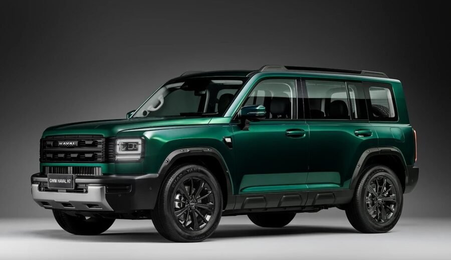 GWM Haval H7 verde em três quartos dianteiro